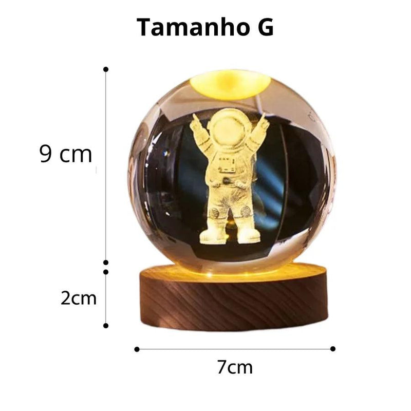 Luminária 3D Galáxia Astronauta - Luz Noturna LED USB